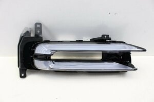 美品/破損無　ポルシェ　パナメーラ　971　GTS　LED　フォグランプ 　デイライト　右　右側　971.953.042.BB　97195302　278068-C165