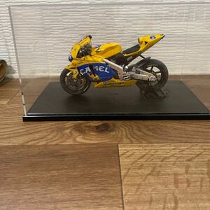 タミヤ1/12HONDARC211VcamelMotoGP04 玉田