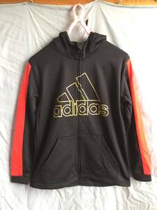 adidas ビッグロゴ　パーカー　160cm　裏起毛　ポリエステル100％　匿名配送　(管0080)