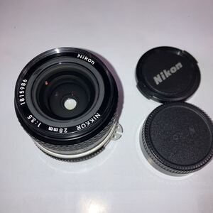 NIKON FマウントNIKKOR 28MM/F3.5 美品　ヘリコイドOK、絞りOK 外観、レンズともきれいです。