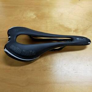 新品未使用　SLR TEKNO FLOW　 カーボンレール セライタリア　SELLE ITALIA 　テクノ　フロー