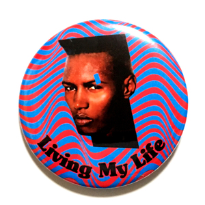 デカ缶バッジ 58mm Grace Jones グレイスジョーンズ Living My Life 80