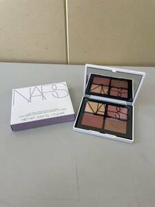 NARS ナーズ　ライトリフレクティング　クワッドアイシャドウ　ほぼ未使用　03176 【7072C】