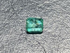 エメラルド ルース 0.5ct