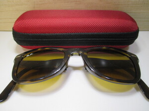 ☆Ray Ban レイバン FOLDING WAYFARER 折り畳み式 サングラス(RB4105 710)!!