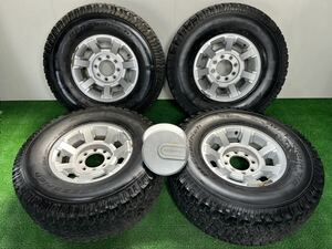 【管理番号 DO-2】 ハマー 純正ホイール 17インチ 8.5J +18 PCD165.1-8H 315/70R17 グッドリッチ オールテレーン センターキャップ2個欠品