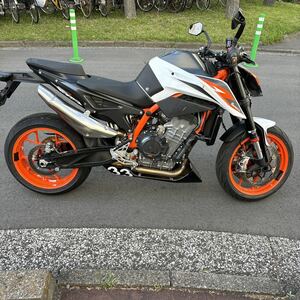 令和3年式　KTM DUKE 890R 実走行4205km 車検R6/10月　取説書あり　鍵カード　実質ワンーオーナー