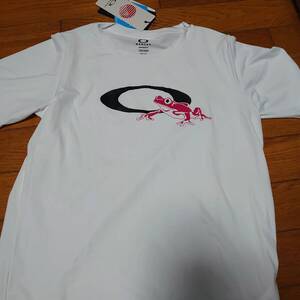 新品タグ付きオークリーOAKLEYかえるＴシャツ白150完売ジャパンコレクション