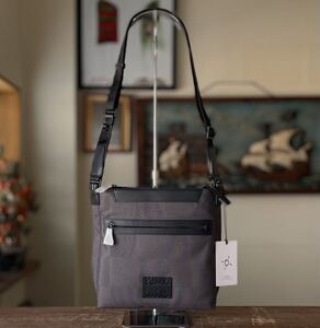 KBN-8 【新品】 Paul Smith ポールスミス アーバントラベラー ショルダーバッグ タグ付き 保存袋付き