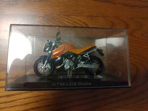 KTM　LC8　Duke　IXO 1/24