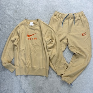 Lサイズ 新品未使用 NIKE セットアップ 上下 スウェット ナイキ AIR 人気ロゴ ベージュ トレーナー ジョガーパンツ ボトムス 刺繍 正規品