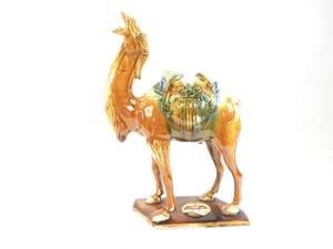 鉛釉が施された美しい三彩駱駝の陶製置物！中国古美術 唐三彩駱駝 置物 1980年代 幅14cm 奥行き8cm 高さ24cm HKS508