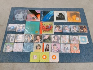 ジャンク 大量 邦楽 レコード 33枚 まとめて LP EP レコード 山口百恵 テレサテン 中森明菜 荒井由実 中島みゆき など 0106か1 E1 100