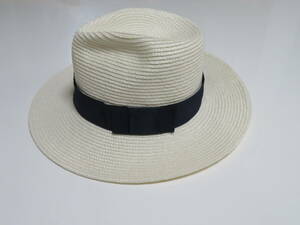 【送料無料】未使用に近い AZUL BY MOUSSY アズールバイマウジー サイズFREE（56）メンズ レディース スポーツキャップ ハット 帽子 1個