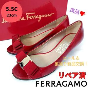 良品フェラガモ【Ferragamo】ヴァラ ローヒール パンプス 赤