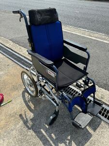 ○I9052 バビナース　ニュースゥイング　NSW-1 介助式車椅子 車いす ○