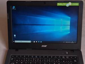 ★Acer Aspire One Cloudbook 11 AO1-131-F12N/KK SSD 2GB Celeron Win10！