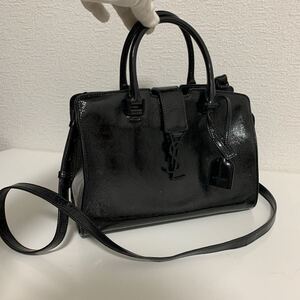 希少　美品　SAINT LAURENT サンローラン　YSL エナメルレザー　ベイビーカバス　2WAY ブラックロゴ　限定モデル？　ハンドバック