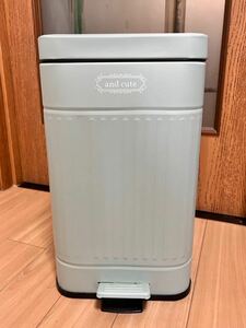 カインズ　ゴミ箱　ペダルペール角型 12L グリーン