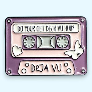 DO YOU GET DEJA VU HUH? DEJA VU 音楽テープ ピン ピンバッジ バッジ ポスト投函