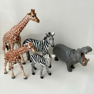 シュライヒ Schleich 動物 シマウマ キリン カバ フィギュア 親子 オス メス 仔