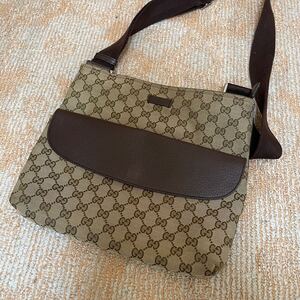 GUCCI グッチ ショルダーバッグ GGキャンバス レザー サコッシュ ブラウン