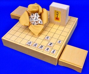 将棋セット　ヒバ2寸ハギ卓上将棋盤セット(将棋駒白椿上彫駒)【囲碁将棋専門店の将碁屋】