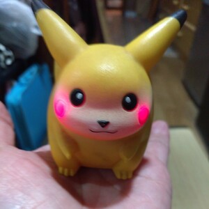 ポケモン手のひら乗せピカチュウ＋くるりんぬいぐるみ3種＋ふわふわピカチュウぬいぐるみ＋ヒトカゲぬいぐるみ