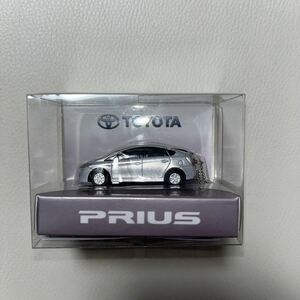 トヨタ 3代目プリウス 30系 TOYOTA PRIUS 非売品 LED ミニカー キーホルダー　シルバー　銀　カラーサンプル　プルバックカー