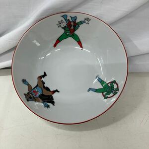 67③△60126-① 昭和レトロ 画面ライダー 風 どんぶり 丼 ラーメン屋 老舗 レア プレミア 絵皿 ボール 白