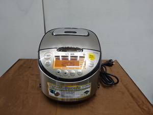 G【店頭展示未使用品】※元箱、付属品なし　タイガー TIGER　IH炊飯器 （5.5合）JKT-S10W　TIGER [海外仕様炊飯器/220V]