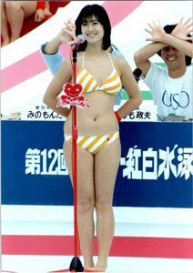 1009★生写真★河合奈保子 昭和アイドル　水着 12.5cm×8.7cm