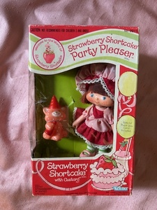 Strawberry Shortcake Party Pleaser ストロベリーショートケーキ with カスタード　Kenner