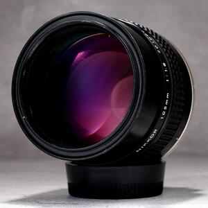 希少【美品】動作◎ ニコン Ai-s Nikkor 105mm F1.8 086