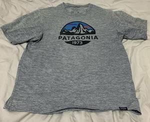 Patagonia! パタゴニア! 半袖TEE! Tシャツ! Cap Cool Daily Graphic Shirt! CAPILENE! ロゴ・プリント! 裾タグ! SIZE XS