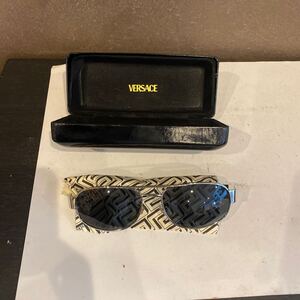 VERSACE ヴェルサーチサングラス　Ｓ19 