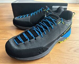 【日本未発売サイズ カラー】LA SPORTIVA TX GUIDE LEATHER CARBON/LIME PUNCH 42.5 27.6cm US9.5 スポルティバ TX ガイド レザー グレー