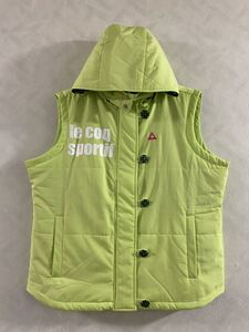 美品 le coq sportif GOLF 中綿ベスト フード脱着可能 裏地総柄 サイズL レディース ルコック ゴルフ 防寒 ライムグリーン