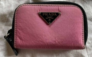 プラダ PRADA　キーケース　　六連　ラウンドジップ　桃色　定番