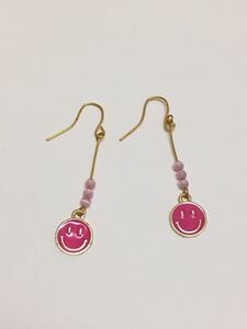 ハンドメイド★キャッツアイとニコちゃん　ピアス(058)値下げ