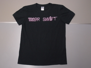 ◆古着卸USA■TAYLOR SWIFT☆Tシャツ★★★S　 アメリカ直輸入　SALE お見逃しなく!