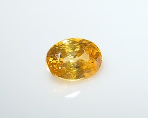 イエローサファイア　0.53ct ルース　微細なカケ（LA-6321）