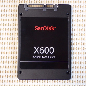 SanDisk 1TB SSD X600 (SATA / 2.5インチ) 動作確認済み