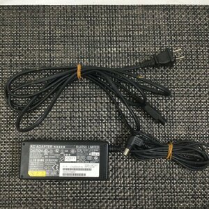 【中古現状品/インボイス登録店/TO】- FUJITSU 富士通 純正 ACアダプタ FMV-AC317 ノートパソコン用 16V/3.75A 動作未確認　MZ0413