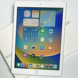 Apple iPad (第5世代) シルバー 128GB MP2J2/A Wi-Fiモデル iOS16.7.8 アクティベーションロック解除済