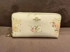 COACH 花柄 長財布