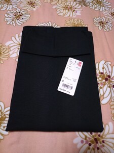 未使用　UNIQLO　ユニクロ　ストレッチコットン　　タートルネックT 長袖　09Black　サイズS 