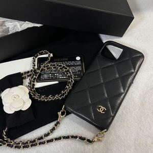 ［極美品］シャネル CHANEL　マトラッセ　iPhone 12pro スマホカバー　チェーン　ラムスキン　ココマーク チェーンショルダー リボン付き 