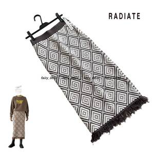 新品【送料無料】定価13000円■スコットクラブ RADIATE■ 美尻シルエット...♪ダイヤ柄パターン×裾フリンジ☆タイトニットスカート