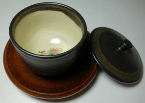 昭和期　黒薩摩　蓋付き煎茶碗+木製漆茶托サービス　希少手